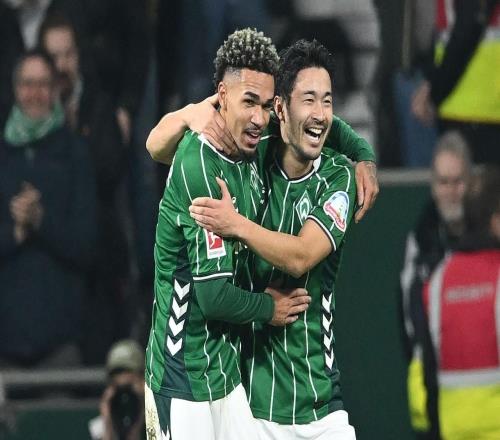 德甲最新積分戰(zhàn)報(bào)法蘭克福絕平無力追上藥廠拜仁迎下半程關(guān)鍵一戰(zhàn)