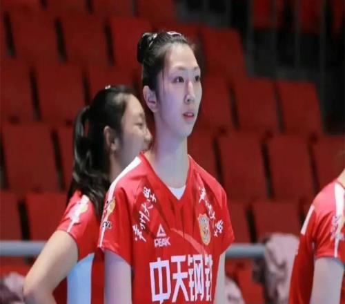 轟27分！中國女排23歲MVP王牌大閃耀：沖冠看齊李盈瑩