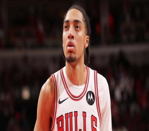 怎么回事貴為12號(hào)秀，至今卻只打了3分鐘NBA，徹底沉淪G聯(lián)賽了