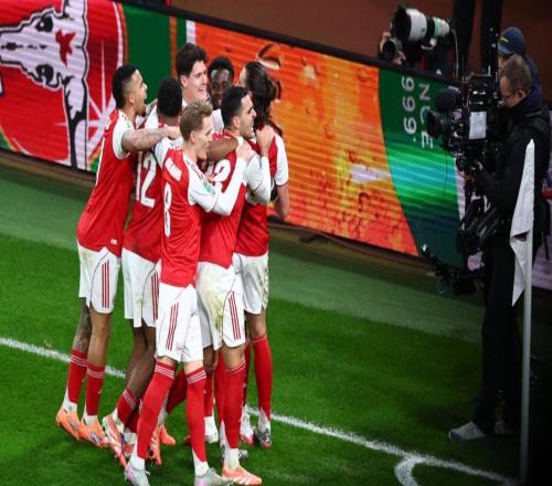 一場98上演點(diǎn)球決戰(zhàn)，英超領(lǐng)頭羊驚險(xiǎn)晉級，將對決切爾西