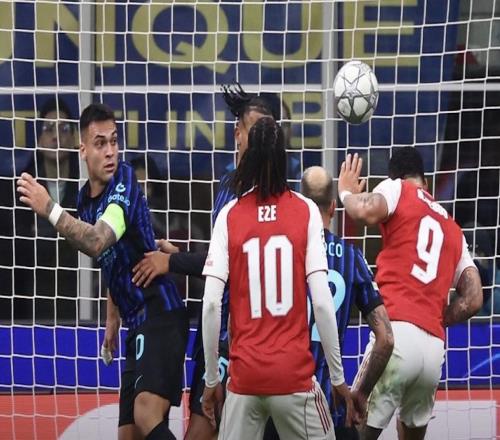 阿森納本賽季已通過角球打入19球，為五大聯(lián)賽球隊(duì)最多