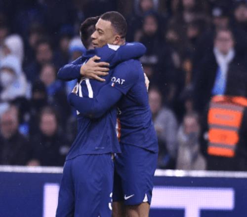 雙喜梅西解鎖五大聯(lián)賽700球明天成世界足球先生