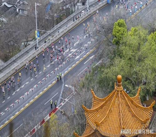 武漢馬拉松報(bào)名創(chuàng)紀(jì)錄不意外，公布了才意外