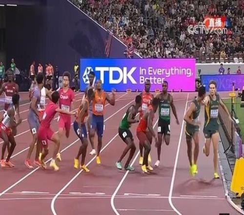 男子4x400米接力預(yù)賽：中國隊(duì)3分00秒77，打破國家紀(jì)錄位列小組第五