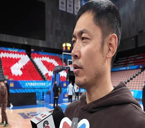 北控備戰(zhàn)德比！沈梓捷跟隊(duì)但缺席，肘子捏臉趙睿，張慶鵬重提學(xué)習(xí)