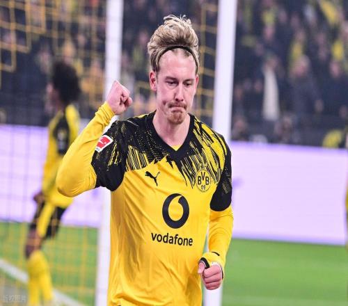 德甲最新積分戰(zhàn)報(bào)多特完勝門興8輪不敗差拜仁6分升至第2