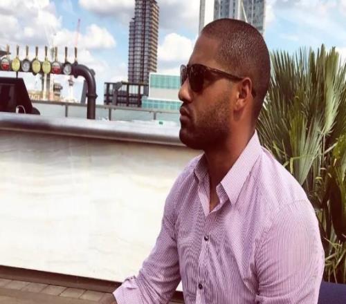 太阳报：切尔西、利物浦旧将约翰逊目前经营着一家房地产公司