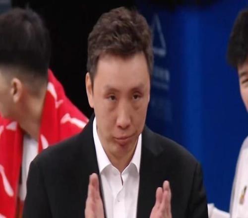 江蘇主帥：沒有小外援閆實(shí)受傷龐崢麟承擔(dān)大量出場時間非常不容易