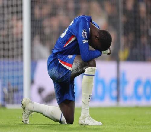 11！鐵腰染紅，切爾西功虧一簣，1.4億天王助攻，阿森納17場不敗