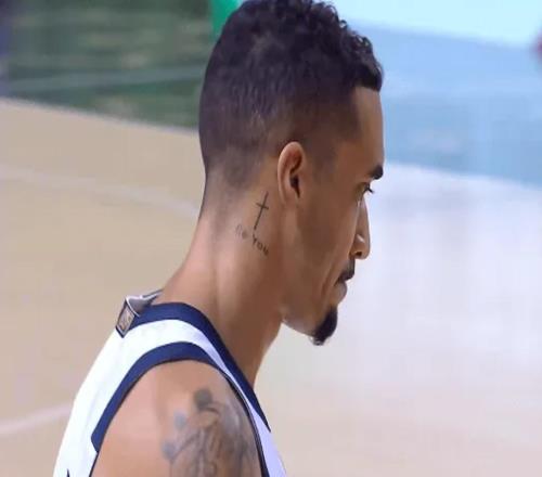 廣東半場壓制同曦！焦泊喬徐杰齊爆，三外崩盤，同曦無穩(wěn)定得分點