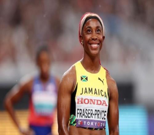 女子4x100米接力：美國隊41秒75奪冠，杰斐遜伍登加冕三金王