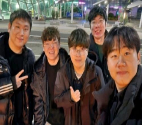 GEN.Kiin更新動(dòng)態(tài)：新年快樂(lè )！祝您在新的一年里也能健康幸福！