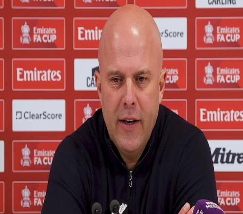 斯洛特：賽前會(huì)議都白開了，本季只有2次對(duì)手按預(yù)期的方式踢