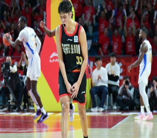 掀翻奪冠大熱！曾被郭士強(qiáng)單獨(dú)退貨的王浩然，已成國產(chǎn)第一鋒線