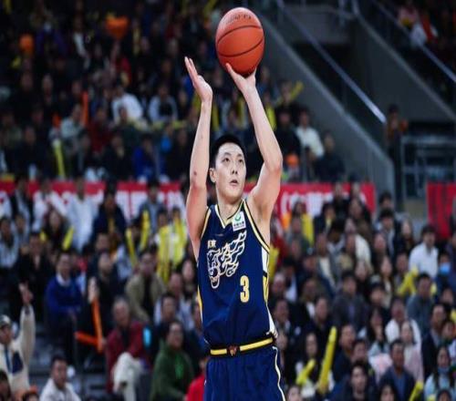 CBA本賽季高薪低能的五大球星！頂薪溢價(jià)太嚴(yán)重