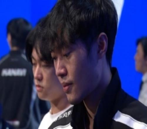 爆料人：BLG冬轉(zhuǎn)只需考慮knight傻豆Viper來就要送Elk可能性不大