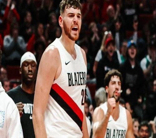 綠凱爆冷！布朗37+7難辭其咎，楊瀚森3中1全隊(duì)第二，懷特全程拉胯