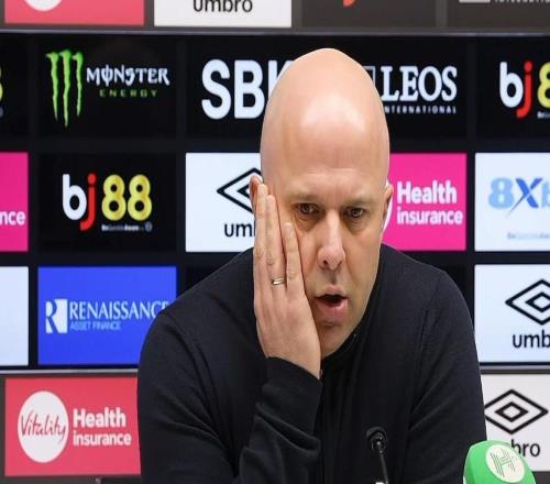 斯洛特：第一個(gè)丟球不能全怪范戴克，風(fēng)對(duì)球路影響很大