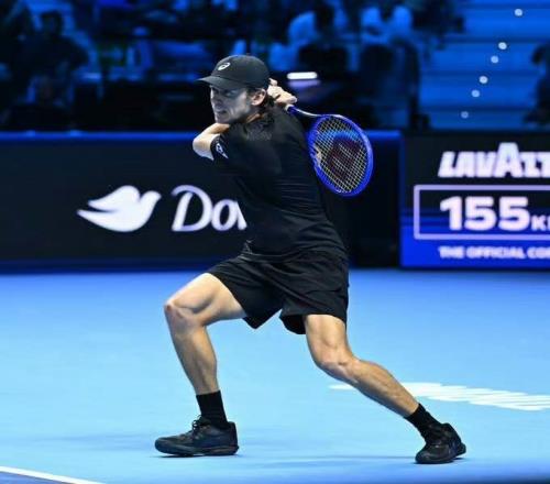 年終晉級夜幕后：德米成阿卡頭號粉絲被實錘，阿卡賽前為拉杜慶生