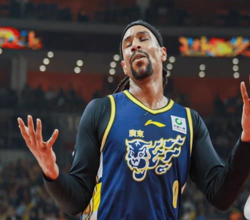 廣東隊(duì)繼續(xù)補(bǔ)強(qiáng)，大外援2選1，麥考爾、奎因只能留一個(gè)