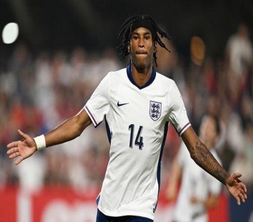 雷甘赫斯基：斯特林是我的榜樣之一，福登是非常優(yōu)秀的球員