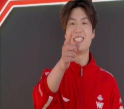 WE更新選手互動(dòng)花絮：2026不要相信任何人但你可以相信的是WE