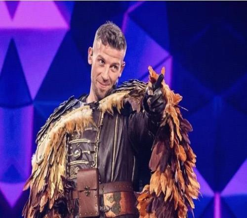 太陽(yáng)報(bào)：阿爾德韋雷爾德參加蒙面歌手欄目，把自己扮成貓頭鷹