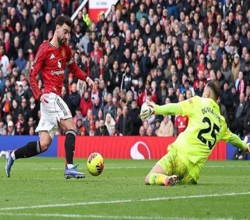 依舊大腿，B費(fèi)助攻+關(guān)鍵傳球6次、搶斷4次，全場最高分