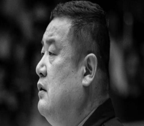 哀悼！青島男籃訃告：徐長鎖因病醫(yī)治無效去世，享年54歲