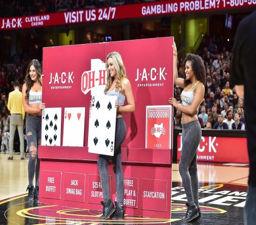 NBA“掃賭風暴”，僅僅一天就有3名球星被捕，還有主教練！