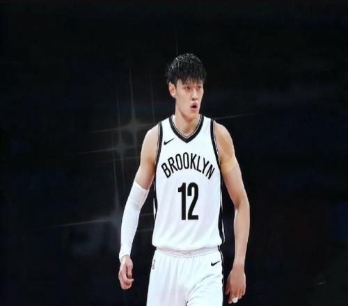 割韭菜曾凡博NBA中國賽親簽見面會合影簽名需花近1500元
