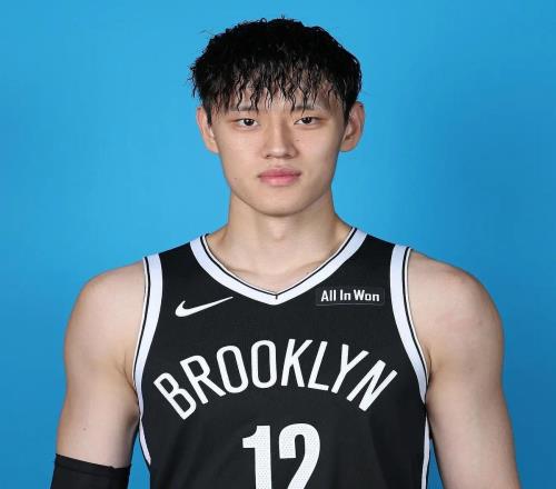 走周琦老路爆多支NBL隊(duì)伍聯(lián)系曾凡博，媒體人：他有三條路可選