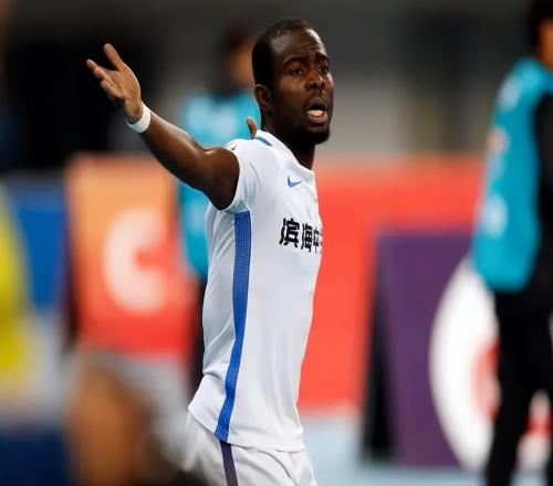 河南隊剛無(wú)緣足協(xié)杯冠軍，主力外援前鋒就官宣重要決定，引發(fā)熱議