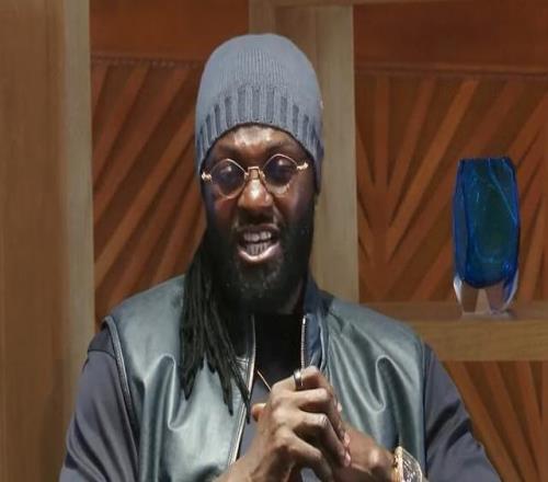 阿德巴約：卡拉格不尊重薩拉赫，他只是幸運出生在利物浦