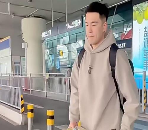 重磅！廣東隊緊急召回張文逸，杜鋒徹底不要防守了