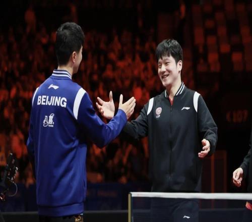 上海隊斬獲男子重劍團(tuán)體金牌乒乓球男團(tuán)收獲銀牌