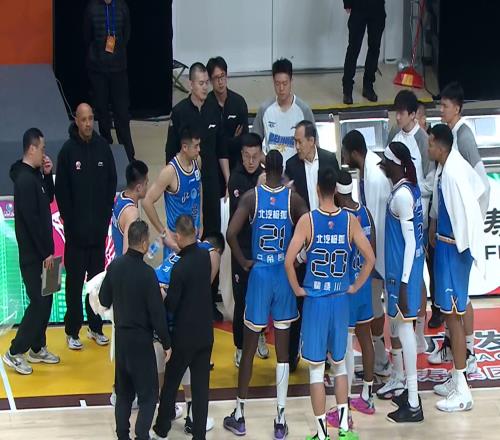 2分，2分！CBA頂薪球員表現一塌糊涂，球迷：首鋼被他坑慘了