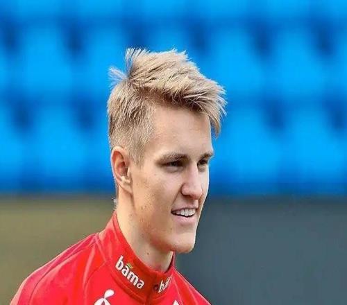 歐文建議維爾茨注意體能訓練，厄德高的創(chuàng)造力稍強一些