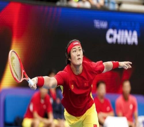 開(kāi)門(mén)紅！網(wǎng)球聯(lián)合杯中國隊逆轉戰勝比利時(shí)隊