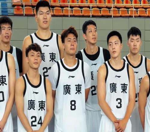 送廣東隊金牌！NCAA雙星拒絕加盟遼寧男籃，曾帶隊5連勝狂贏(yíng)111分