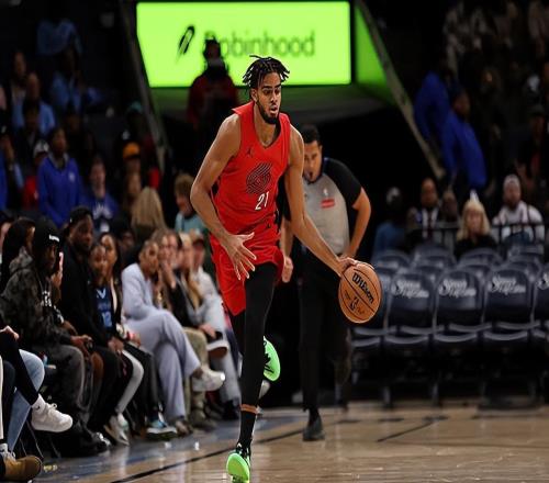 開拓者戰(zhàn)勝火箭，但法國側(cè)翼新星的正負值竟然是辣眼睛的19