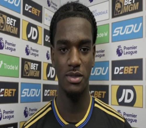 海文：剛來(lái)曼聯(lián)沒(méi)想到這么快得到機(jī)會(huì)，教練對(duì)我的幫助很大