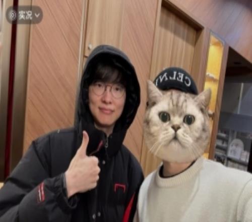 行程好運網(wǎng)友分享：在韓國沒看成比賽但海底撈偶遇了Faker