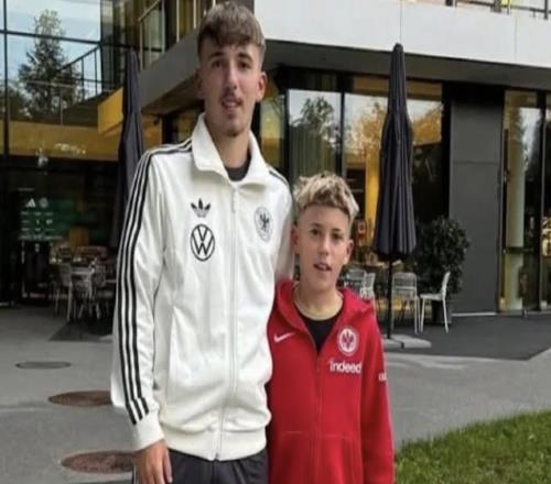 目前14歲，圖片報(bào)：拜仁有意引進(jìn)倫納特卡爾的弟弟文森特