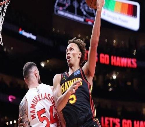 追平里弗斯排名老鷹隊(duì)史第一！戴森連續(xù)61場比賽送出搶斷