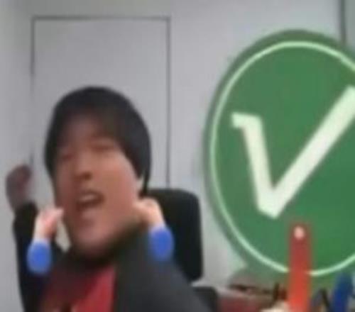 天壤之別BLG粉絲祝好綠毛離隊(duì)一切順利Bigwei離隊(duì)喜大普奔多吃一碗飯