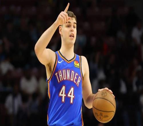 實(shí)在是太慘了！雷霆后場(chǎng)新星在經(jīng)歷完ACL之后又要對(duì)抗睪丸癌