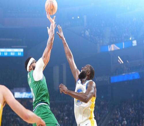 勇士隊(duì)仍然對(duì)戴維斯的交易感興趣，但目前尚不清楚交易會(huì)如何進(jìn)行