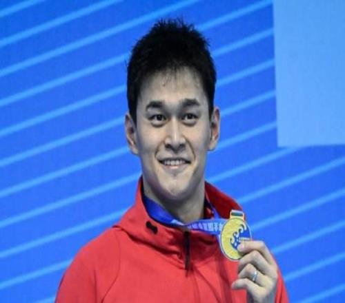 全國游泳錦標賽:33歲孫楊報名100米<div id=