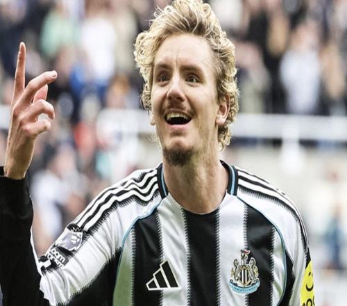 沃爾特馬德：我和埃迪豪進(jìn)行了很好的交流，隨后決定去紐卡